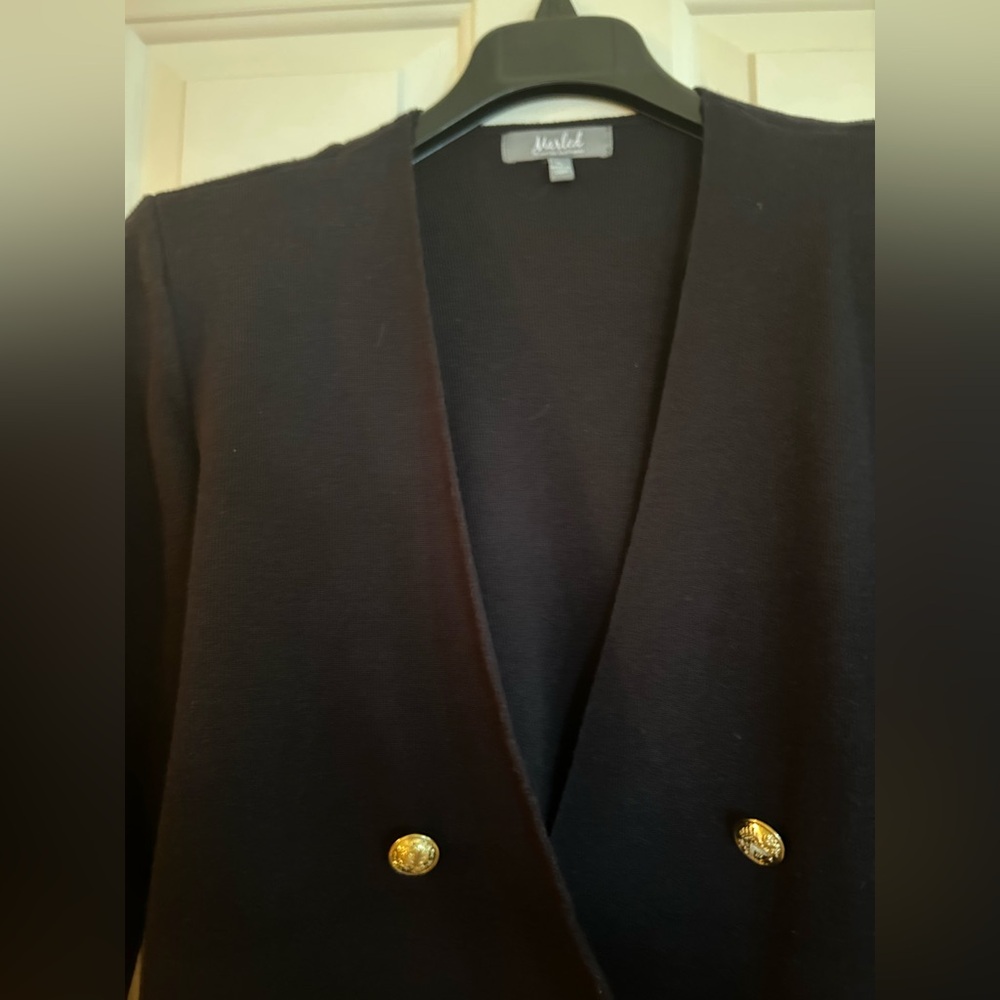 NWOT Marled women’s blazer, XL, black, gold buttons.  Beautiful blazer! - Picture 2 of 10